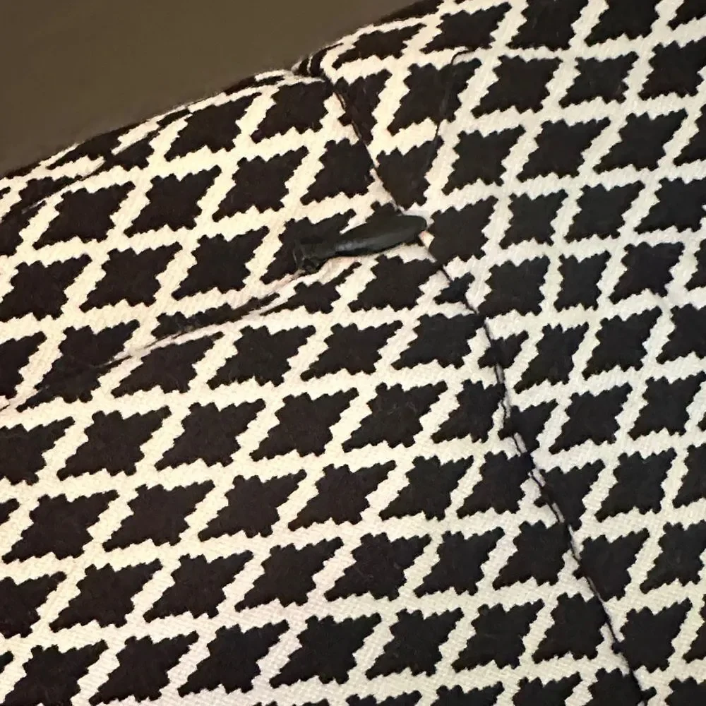 Margaret M Slimming Pant-Black and White Cropped Geometric print - Picture 4 of 5